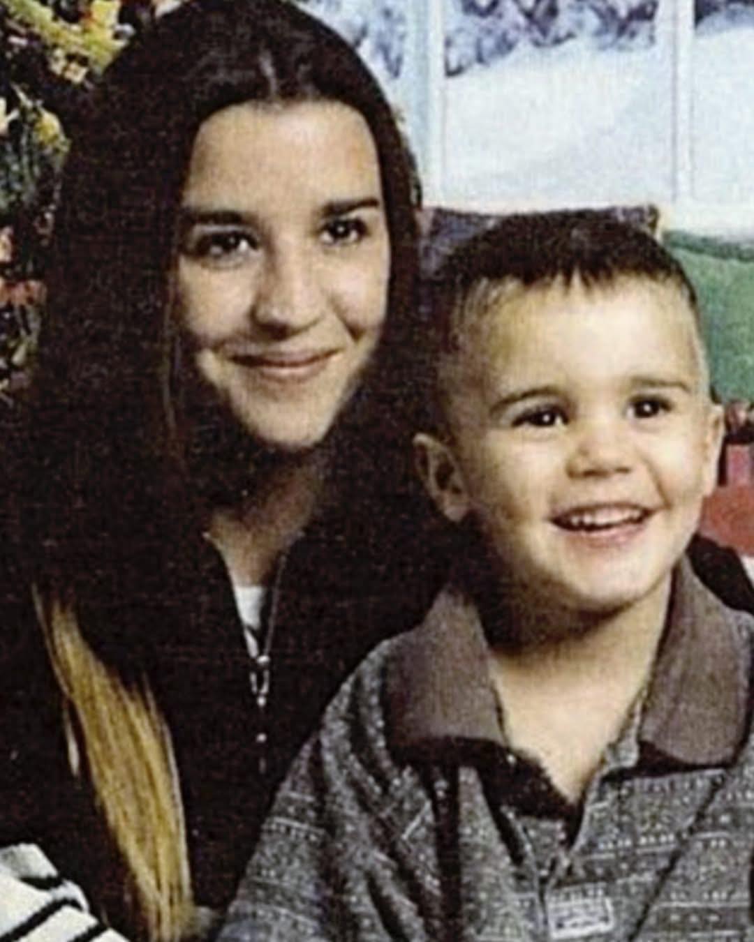 The Enduring Story of This Famous Singer's Mother: An Inspiration to All