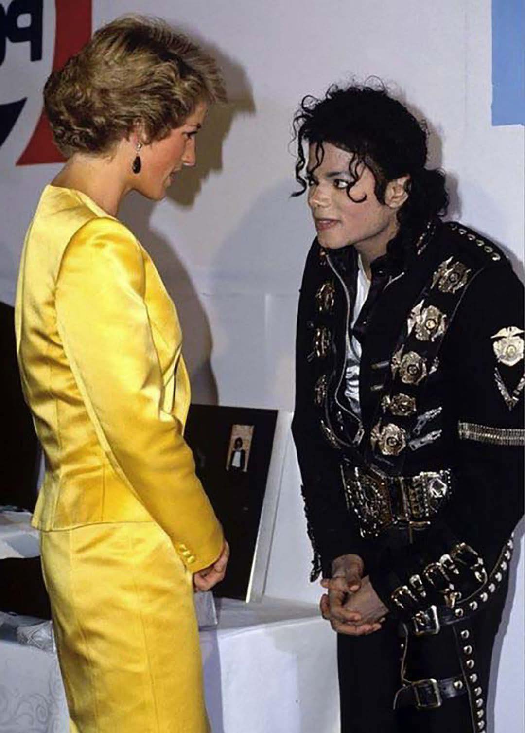 Untold Secrets of Diana and Michael Jackson's Relationship