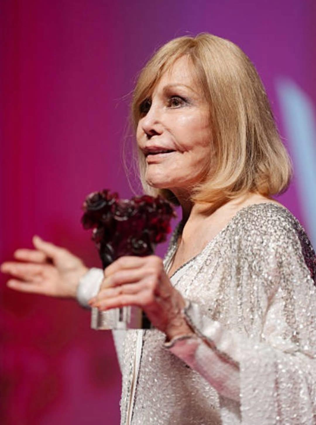 At 92: The Hollywood Star Who Traded Glamour for a Life Away from the Limelight