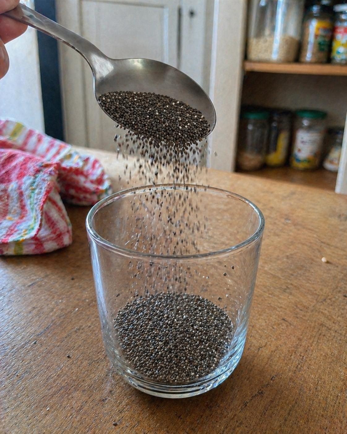 Nutritionists Reveal the Unexpected Effects of Eating Chia Seeds Every Day