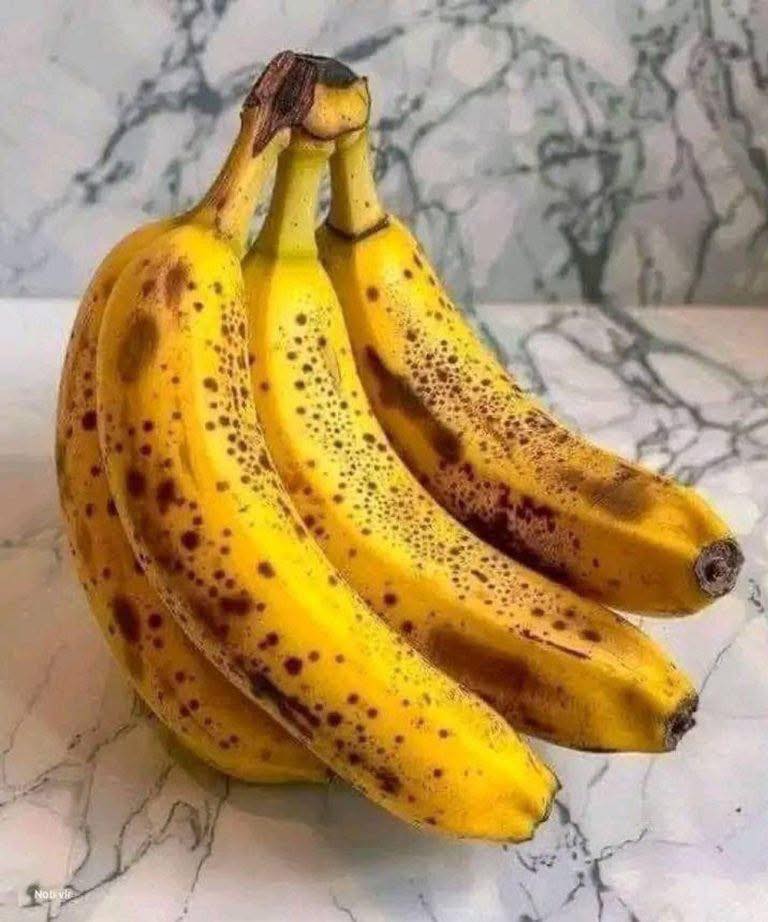 Doctors Reveal What Happens When You Eat Bananas Daily 👇