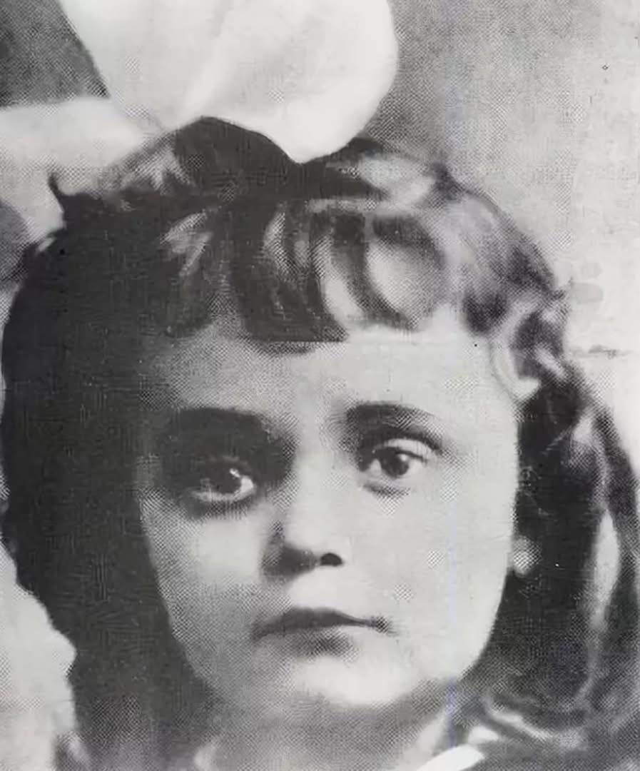 Can You Guess Who She Is? From Paris Streets to Global Stardom, an Extraordinary Journey