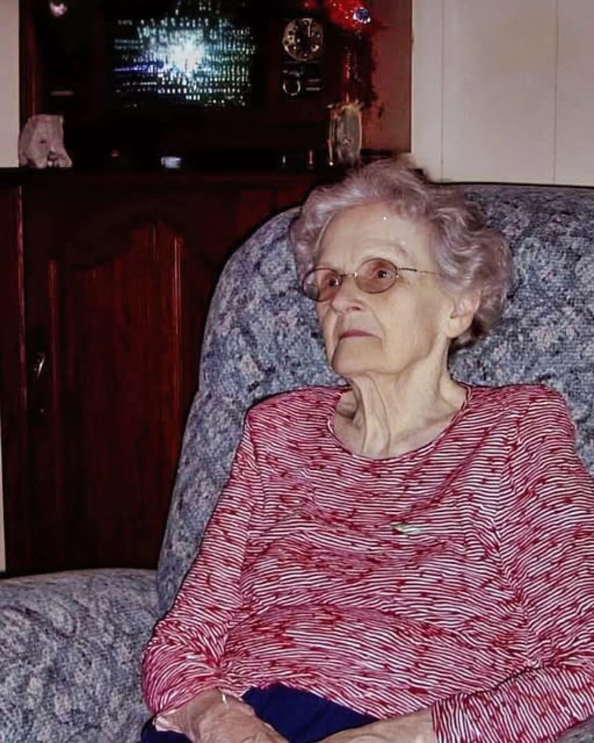 78-Year-Old Woman Teaches Unforgettable Lesson to Family Obsessed with Inheritance